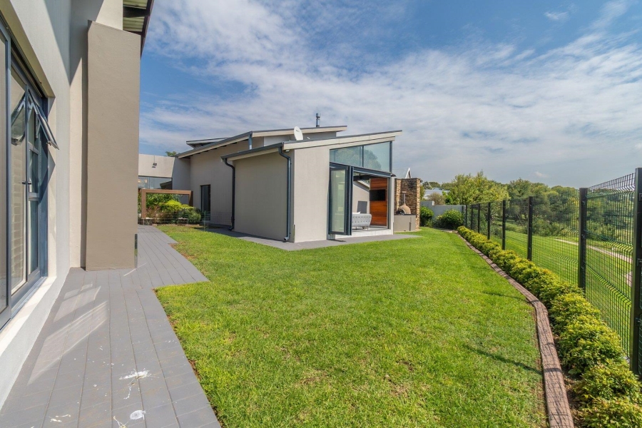 4 Bedroom Property for Sale in Helderfontein Estate Gauteng