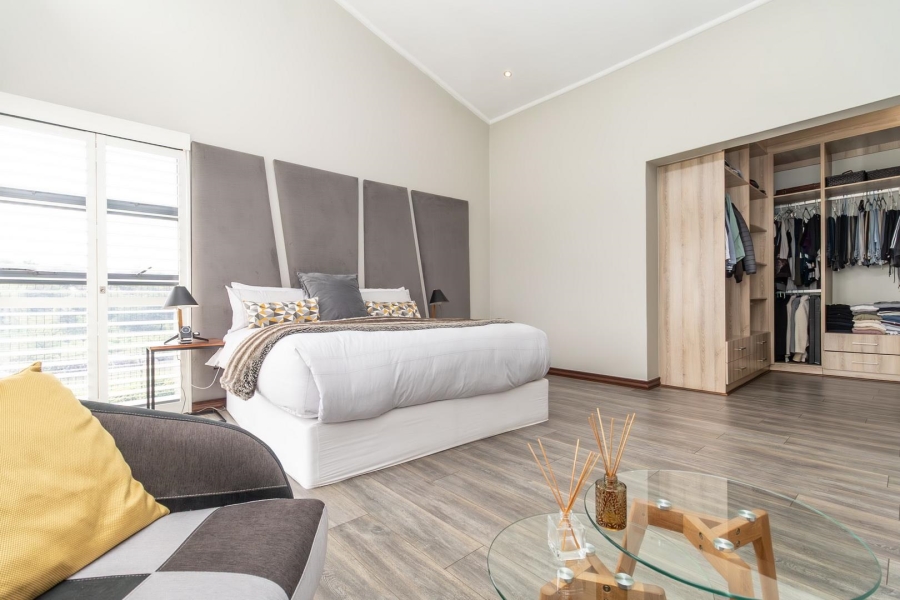 4 Bedroom Property for Sale in Helderfontein Estate Gauteng