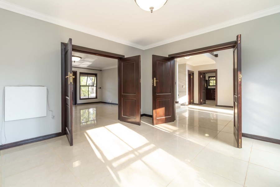 5 Bedroom Property for Sale in Kyalami Estates Gauteng
