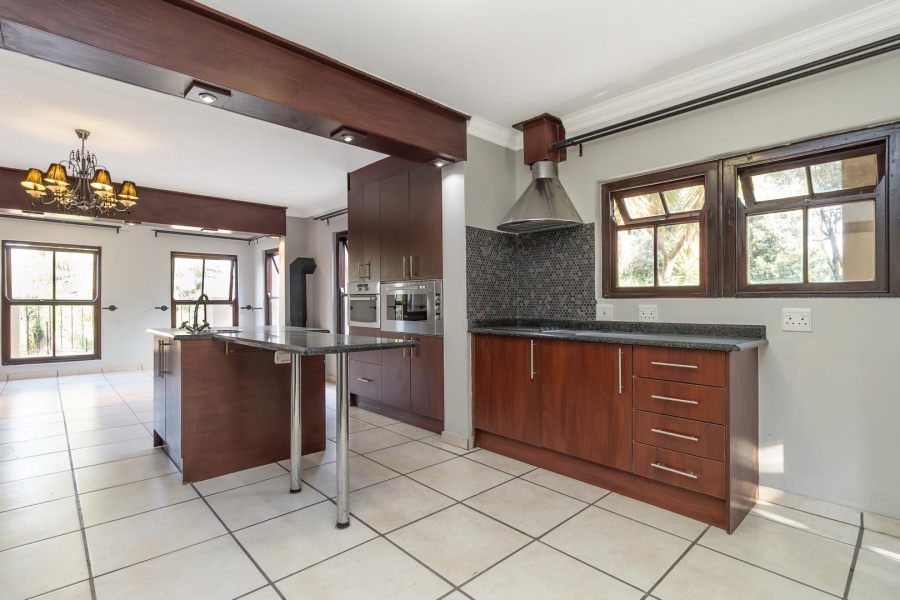 5 Bedroom Property for Sale in Kyalami Estates Gauteng