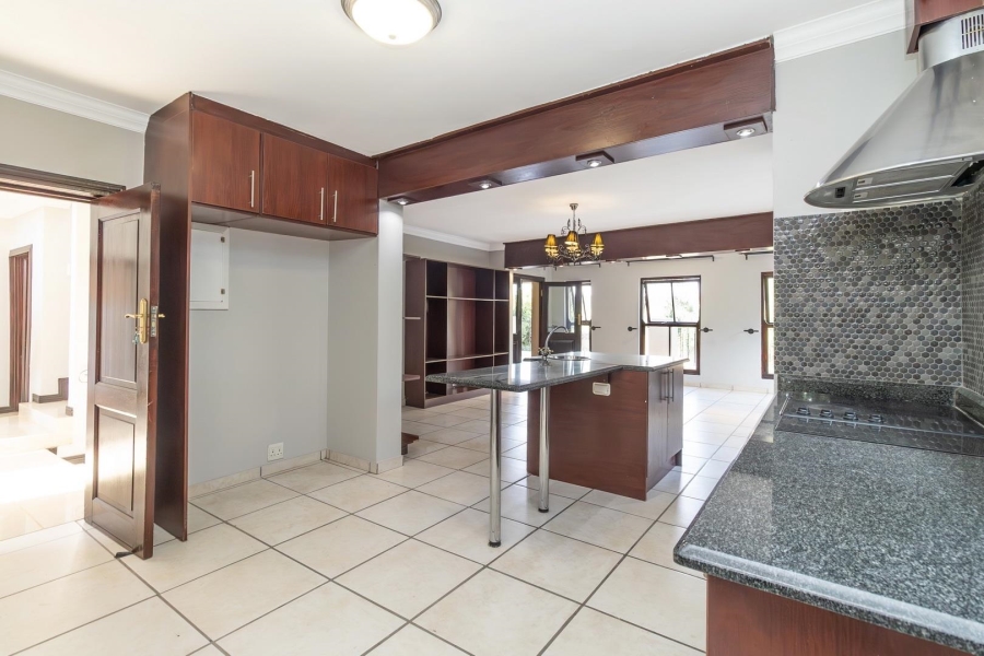 5 Bedroom Property for Sale in Kyalami Estates Gauteng