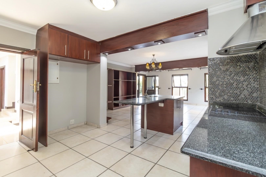 5 Bedroom Property for Sale in Kyalami Estates Gauteng