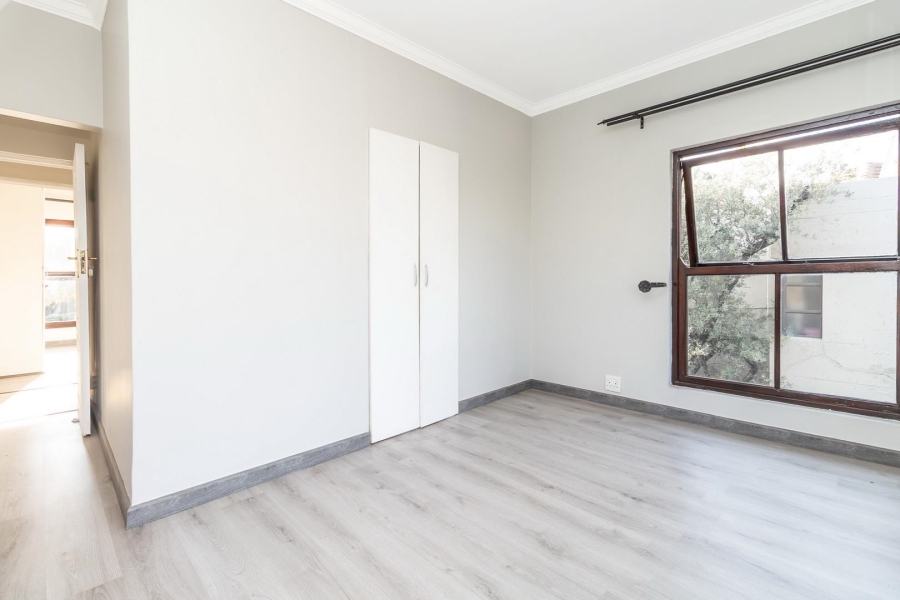 5 Bedroom Property for Sale in Kyalami Estates Gauteng