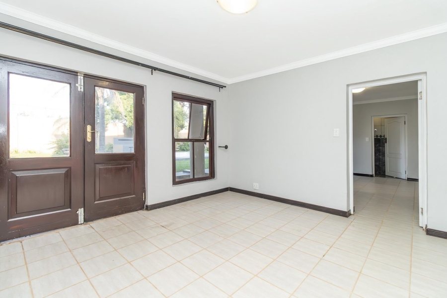 5 Bedroom Property for Sale in Kyalami Estates Gauteng