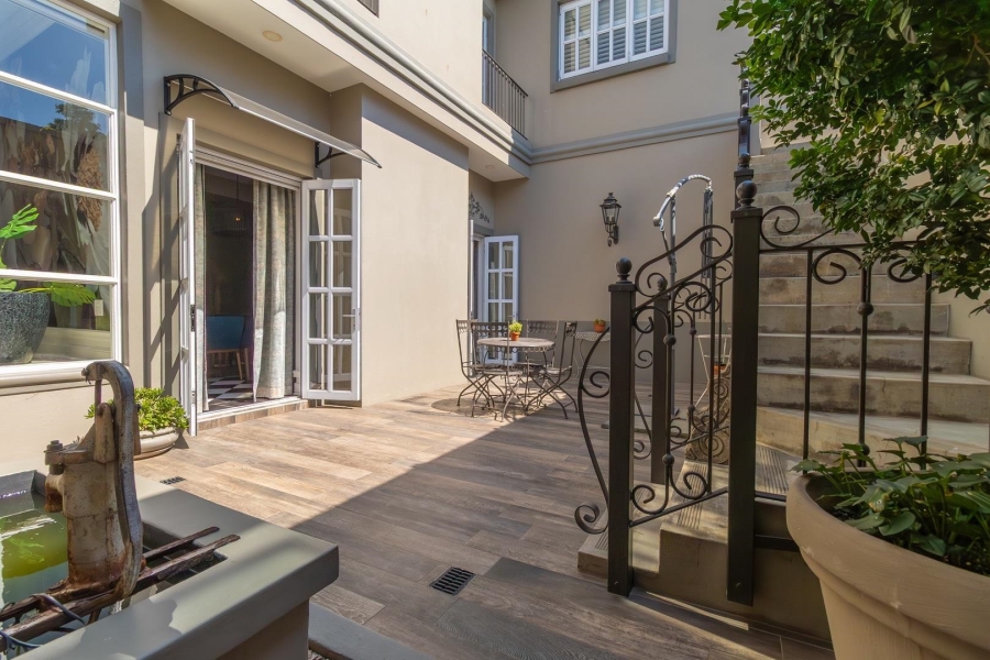 4 Bedroom Property for Sale in Waterfall Country Estate Gauteng