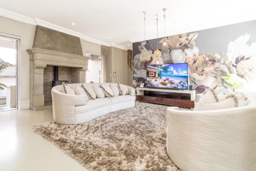 4 Bedroom Property for Sale in Waterfall Country Estate Gauteng