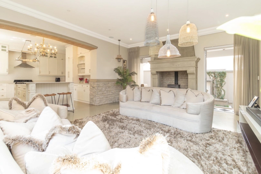 4 Bedroom Property for Sale in Waterfall Country Estate Gauteng