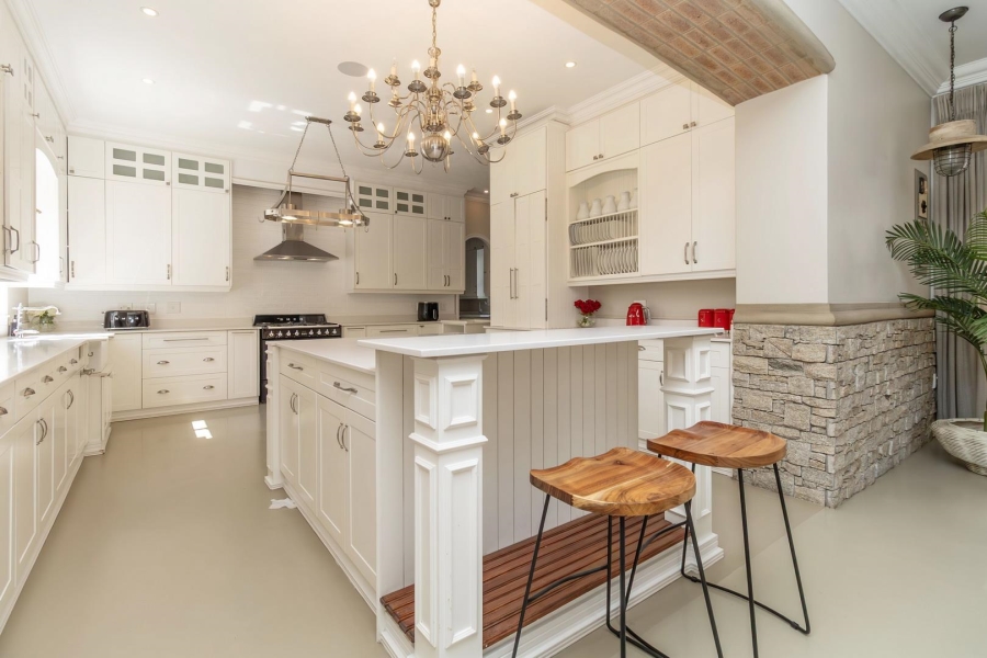 4 Bedroom Property for Sale in Waterfall Country Estate Gauteng