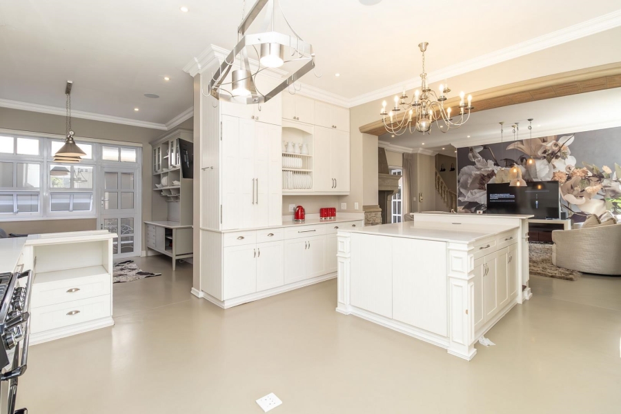 4 Bedroom Property for Sale in Waterfall Country Estate Gauteng