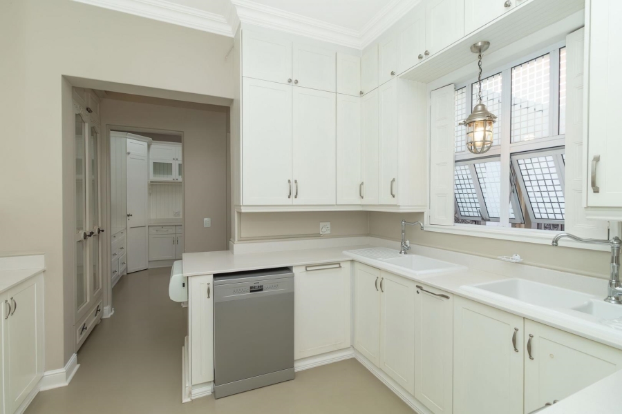 4 Bedroom Property for Sale in Waterfall Country Estate Gauteng