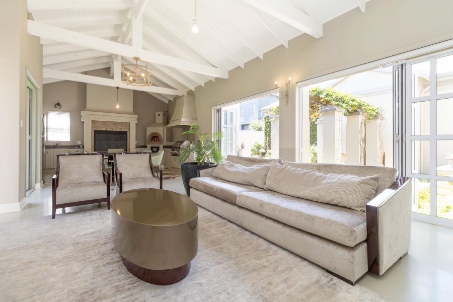 4 Bedroom Property for Sale in Waterfall Country Estate Gauteng