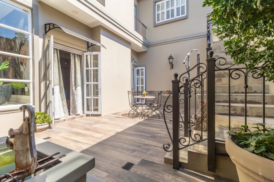 4 Bedroom Property for Sale in Waterfall Country Estate Gauteng