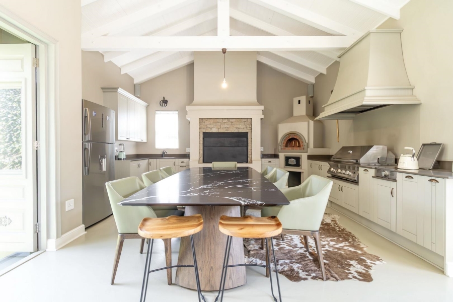 4 Bedroom Property for Sale in Waterfall Country Estate Gauteng