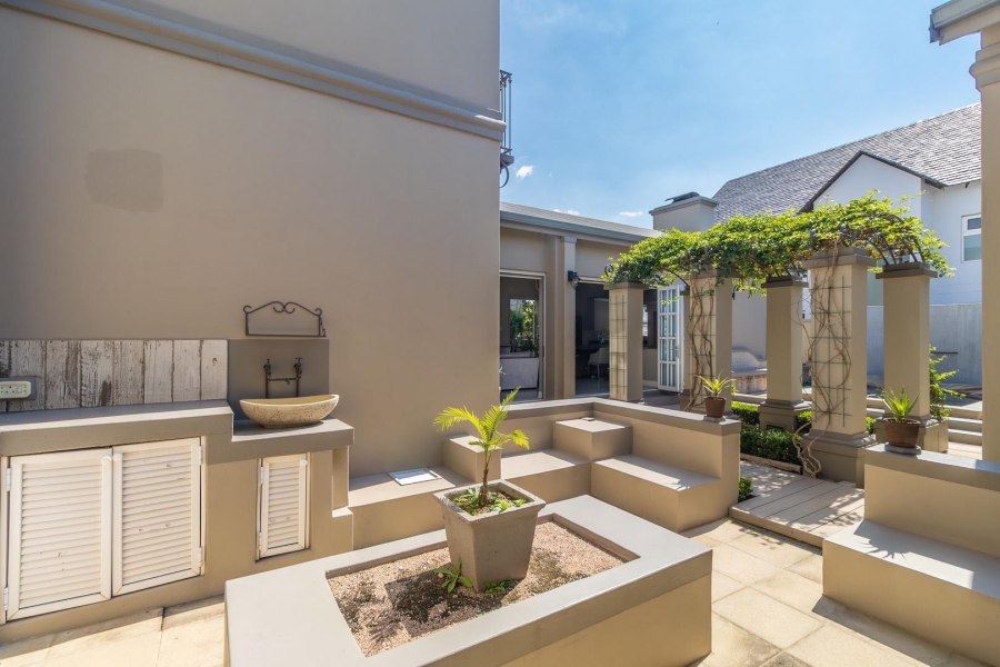 4 Bedroom Property for Sale in Waterfall Country Estate Gauteng