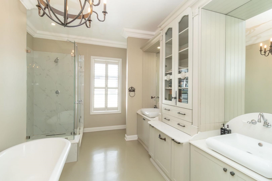 4 Bedroom Property for Sale in Waterfall Country Estate Gauteng
