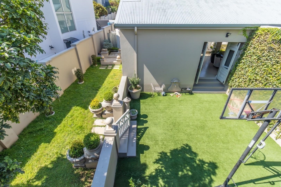 4 Bedroom Property for Sale in Waterfall Country Estate Gauteng