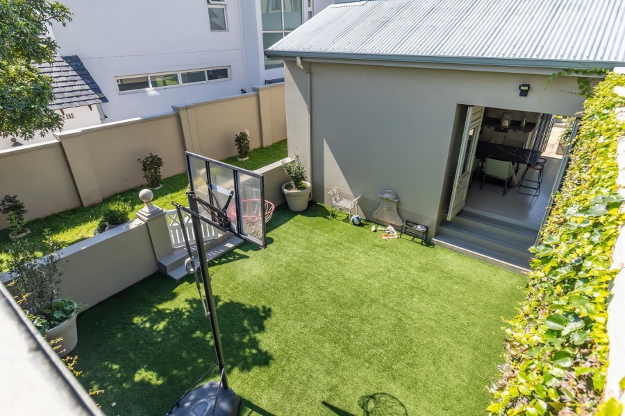 4 Bedroom Property for Sale in Waterfall Country Estate Gauteng
