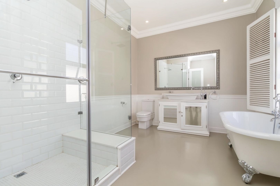 4 Bedroom Property for Sale in Waterfall Country Estate Gauteng