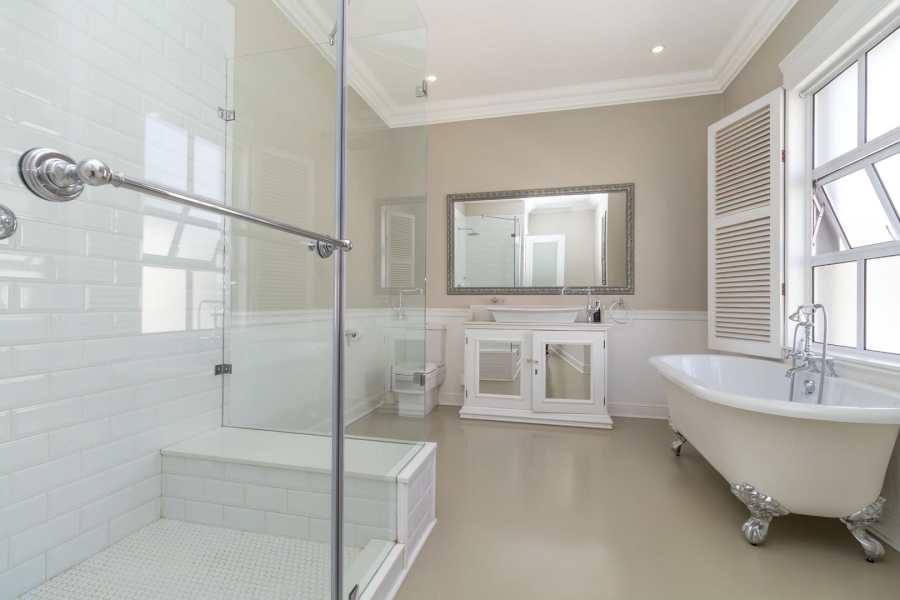 4 Bedroom Property for Sale in Waterfall Country Estate Gauteng