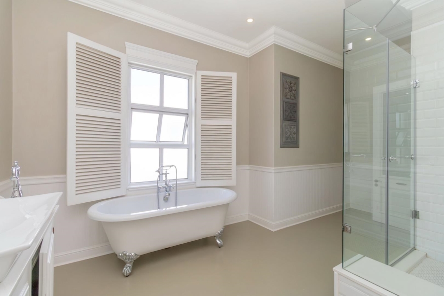 4 Bedroom Property for Sale in Waterfall Country Estate Gauteng