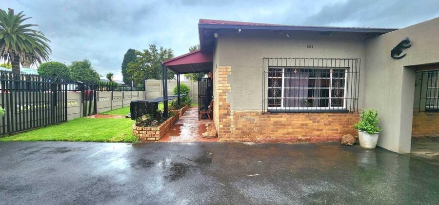 3 Bedroom Property for Sale in Florentia Gauteng
