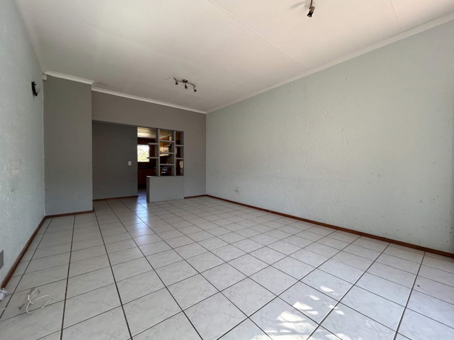 2 Bedroom Property for Sale in Bassonia Gauteng