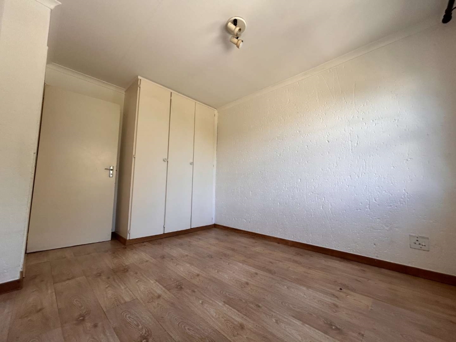 2 Bedroom Property for Sale in Bassonia Gauteng