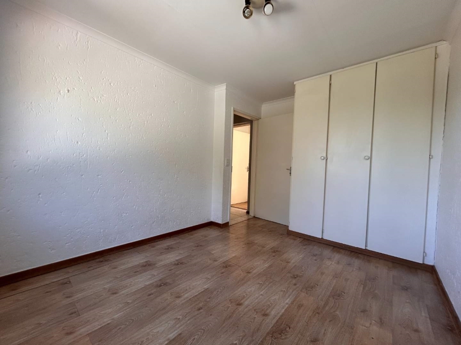 2 Bedroom Property for Sale in Bassonia Gauteng