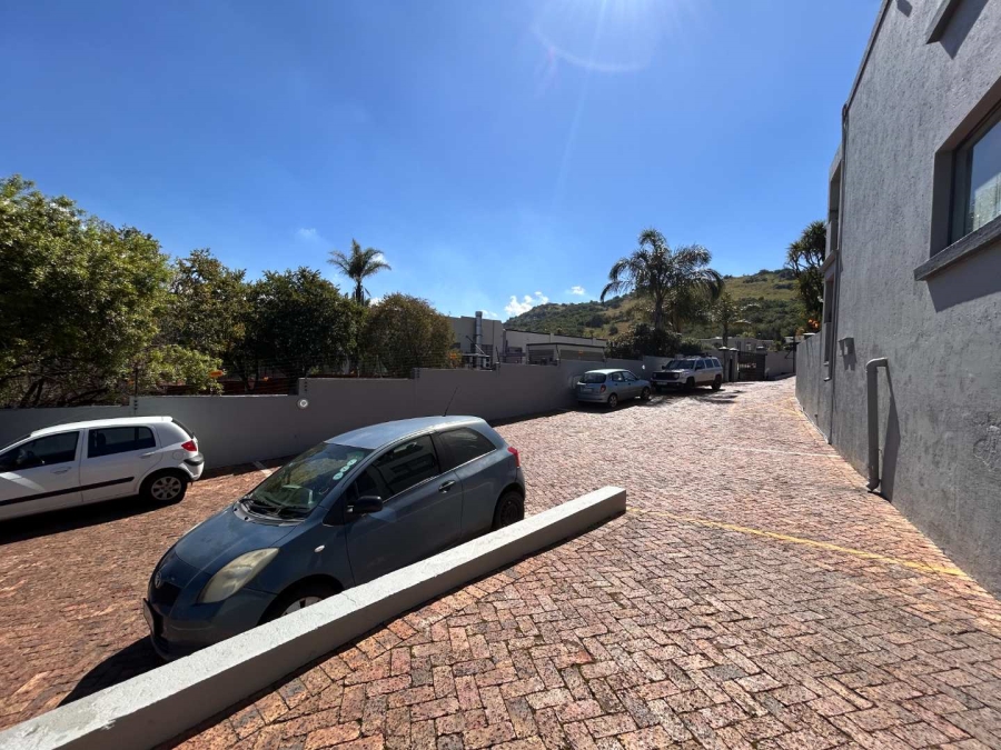 2 Bedroom Property for Sale in Bassonia Gauteng