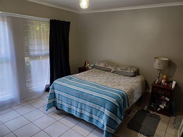 2 Bedroom Property for Sale in Die Hoewes Gauteng