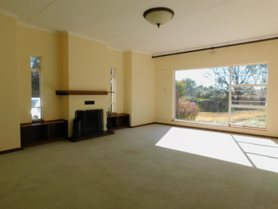 To Let 4 Bedroom Property for Rent in Bryanston Gauteng