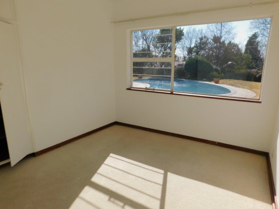To Let 4 Bedroom Property for Rent in Bryanston Gauteng