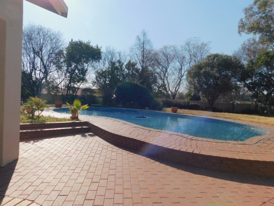 To Let 4 Bedroom Property for Rent in Bryanston Gauteng