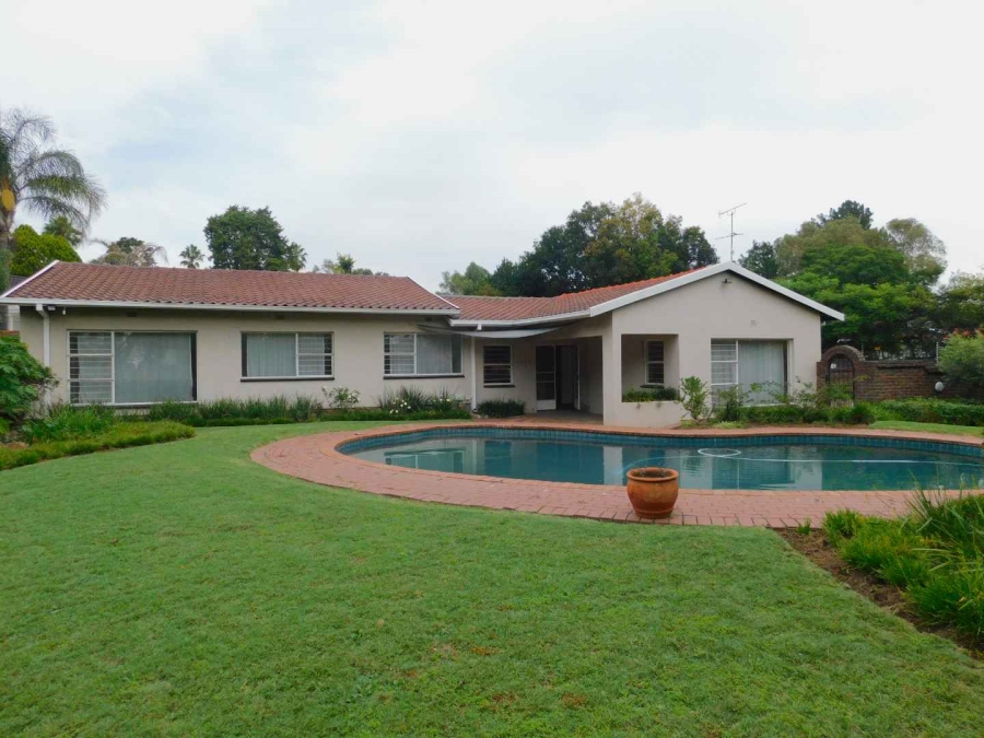 To Let 4 Bedroom Property for Rent in Bryanston Gauteng
