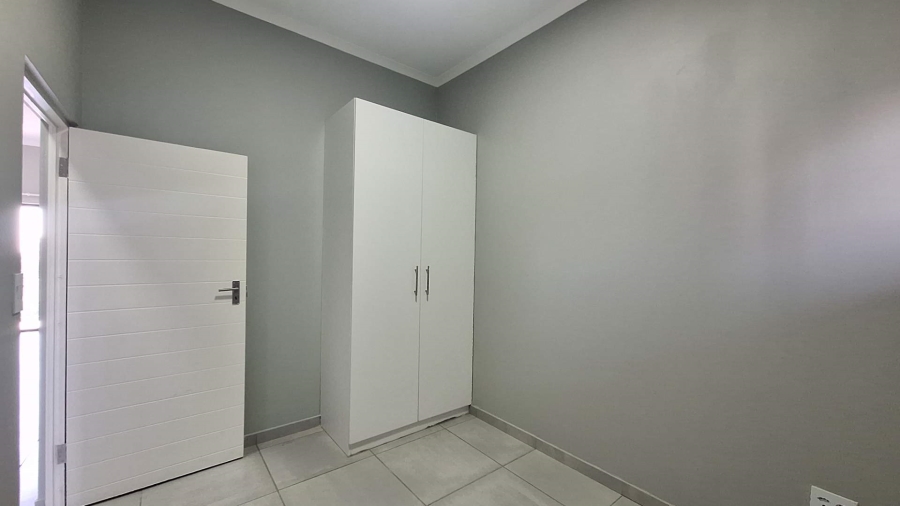 To Let 2 Bedroom Property for Rent in Ferndale Gauteng
