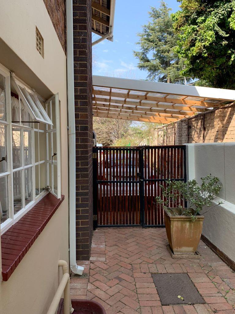 To Let 1 Bedroom Property for Rent in Victory Park Gauteng