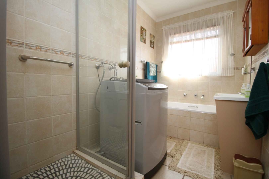 2 Bedroom Property for Sale in Krugersdorp North Gauteng
