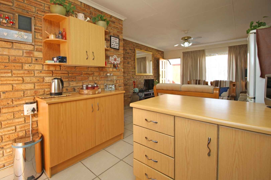 2 Bedroom Property for Sale in Krugersdorp North Gauteng