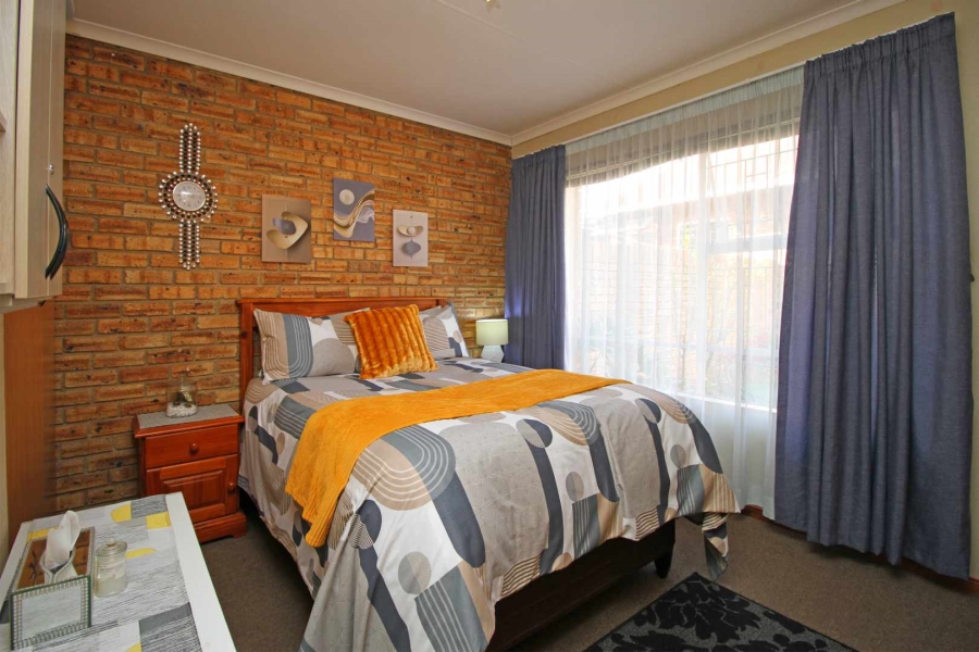 2 Bedroom Property for Sale in Krugersdorp North Gauteng