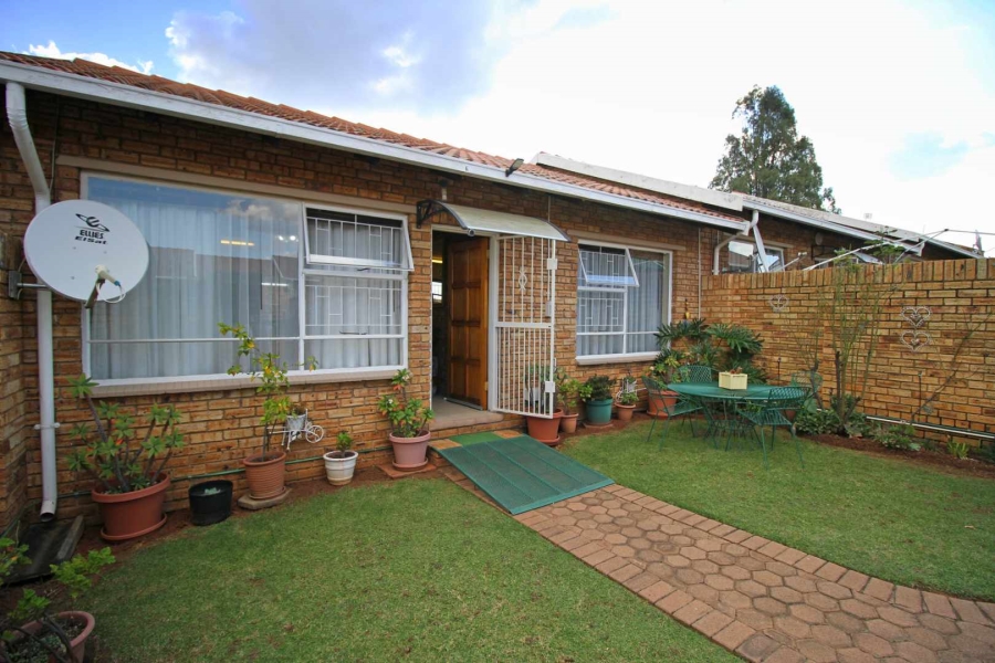 2 Bedroom Property for Sale in Krugersdorp North Gauteng