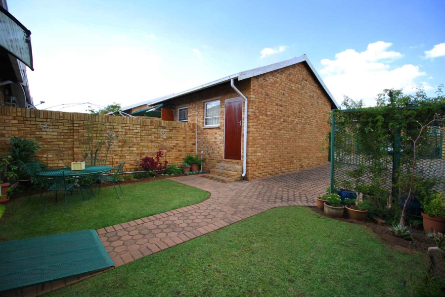 2 Bedroom Property for Sale in Krugersdorp North Gauteng