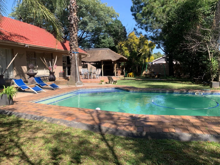 3 Bedroom Property for Sale in Birchleigh North Gauteng