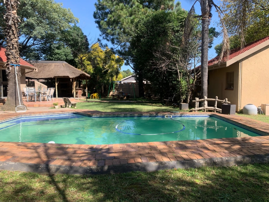 3 Bedroom Property for Sale in Birchleigh North Gauteng