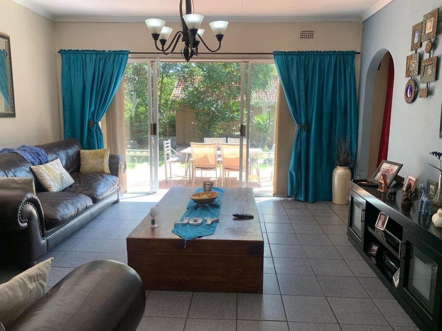 3 Bedroom Property for Sale in Birchleigh North Gauteng