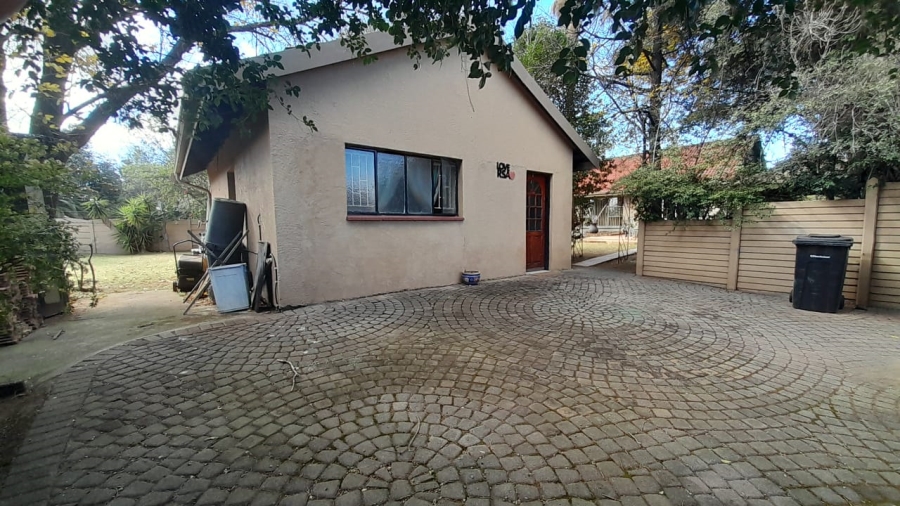 3 Bedroom Property for Sale in Birchleigh North Gauteng