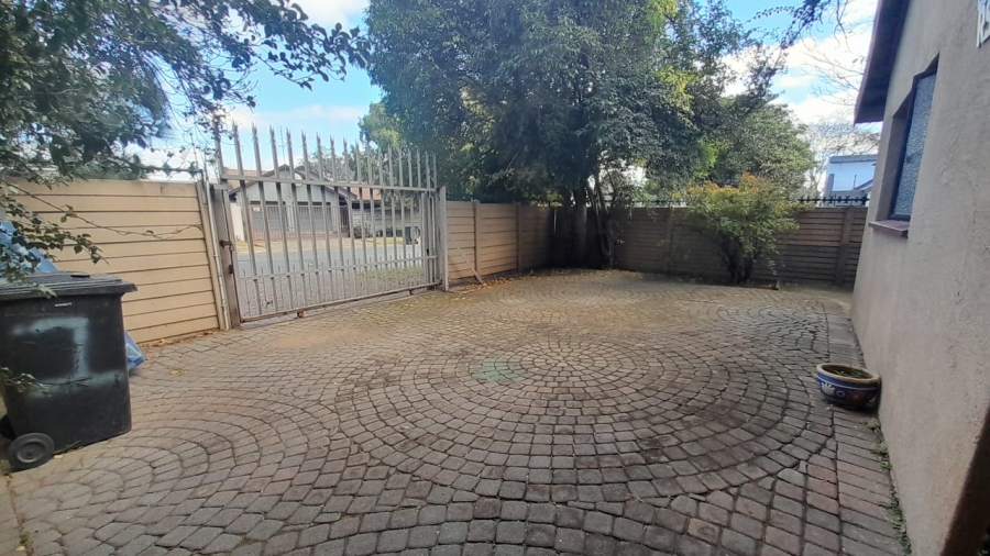 3 Bedroom Property for Sale in Birchleigh North Gauteng