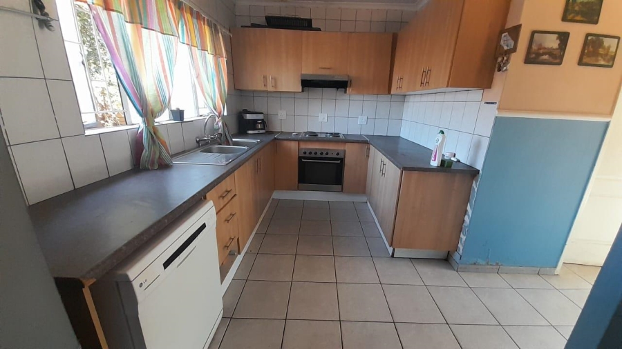 3 Bedroom Property for Sale in Birchleigh North Gauteng