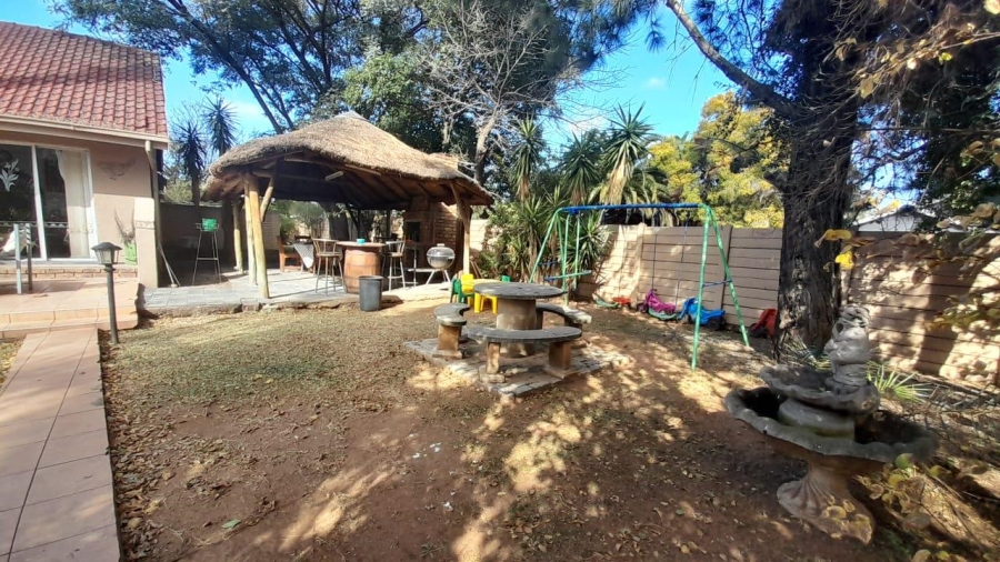 3 Bedroom Property for Sale in Birchleigh North Gauteng