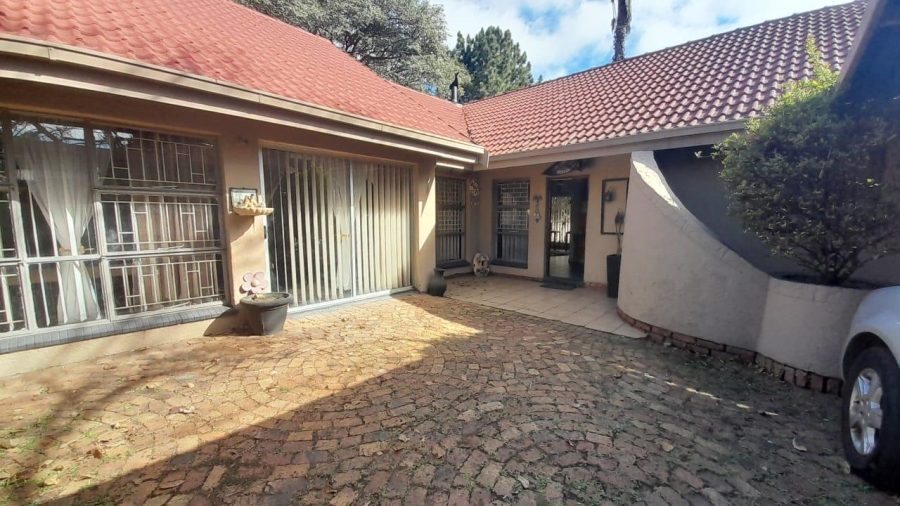3 Bedroom Property for Sale in Birchleigh North Gauteng