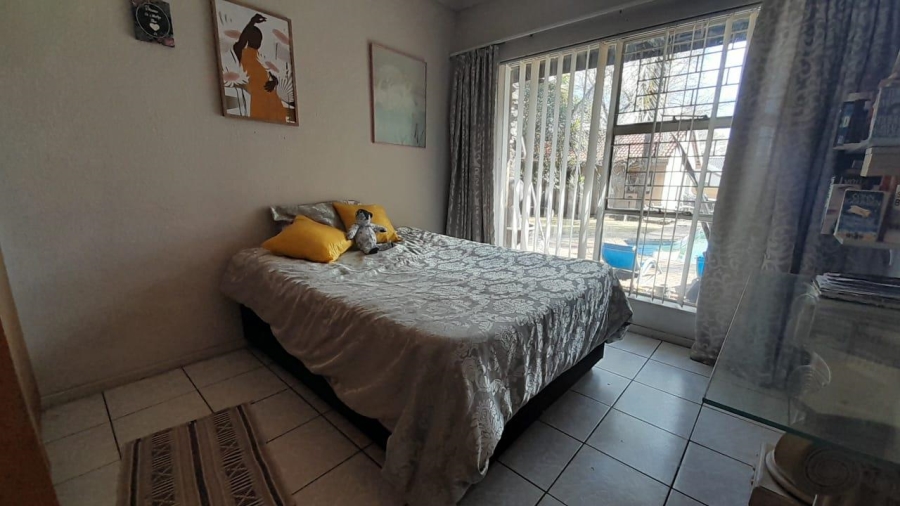 3 Bedroom Property for Sale in Birchleigh North Gauteng